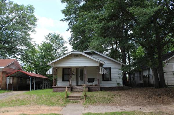 2010 W 18th Street, Texarkana, TX 75501