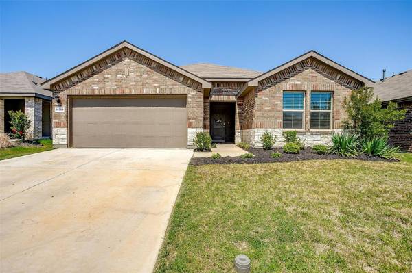 10328 Fort Croghan Trail, Crowley, TX 76036