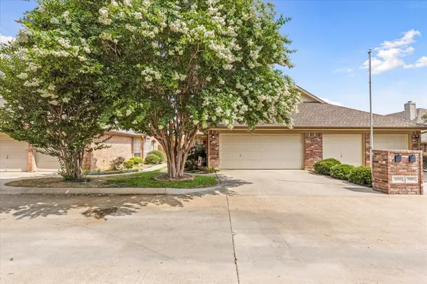 3205 Cape Cod Court, Arlington, TX 76017