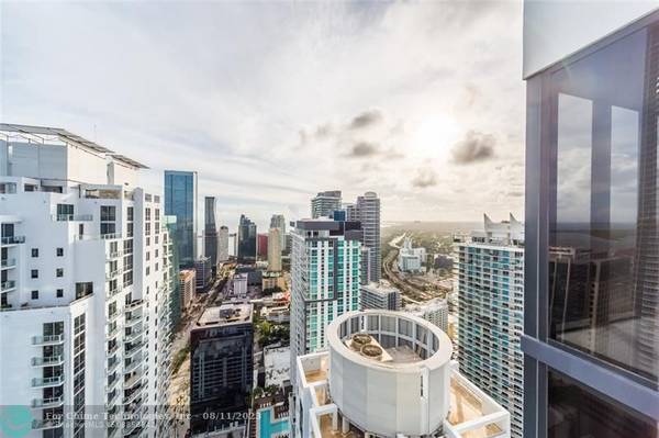 1010 Brickell ave  #4805,  Miami,  FL 33131