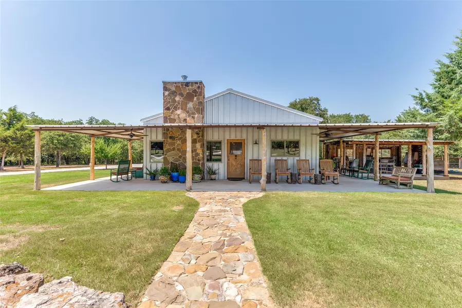 930 Curry Road, Sunset, TX 76270