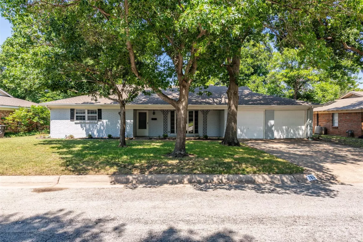 Fort Worth, TX 76134,7816 Chantilly Lane