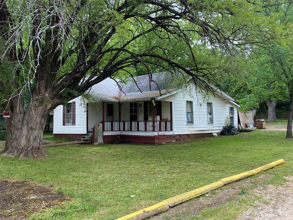 318 E Shepherd Street, Denison, TX 75021