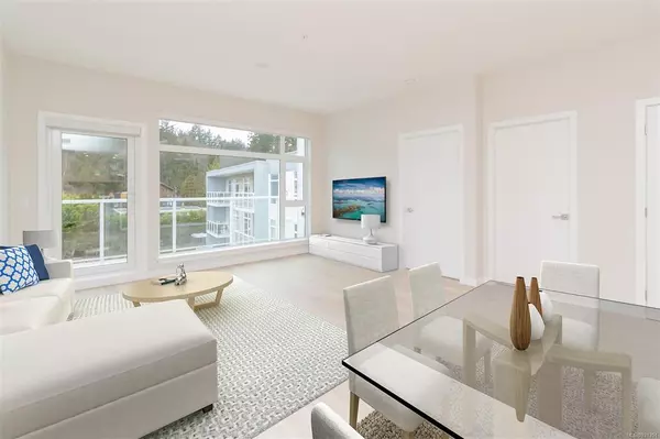 Saanich, BC V8Y 2K1,5120 Cordova Bay Rd #211