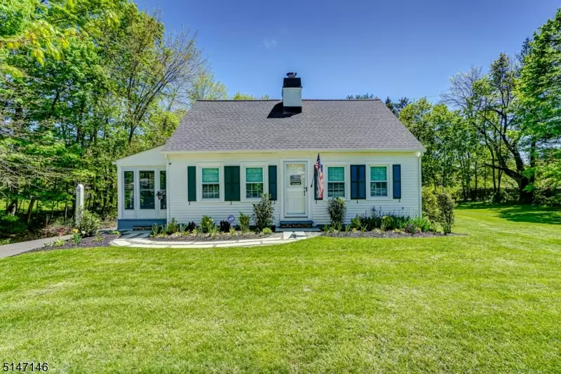 10 Old Turnpike Rd, Tewksbury Twp., NJ 07830