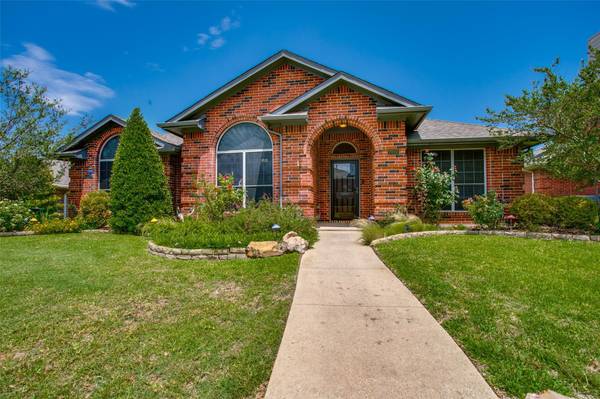 7010 Barton Creek Drive, Rowlett, TX 75089