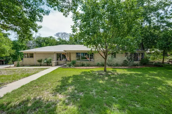 2120 Northwood Terrace, Denton, TX 76209