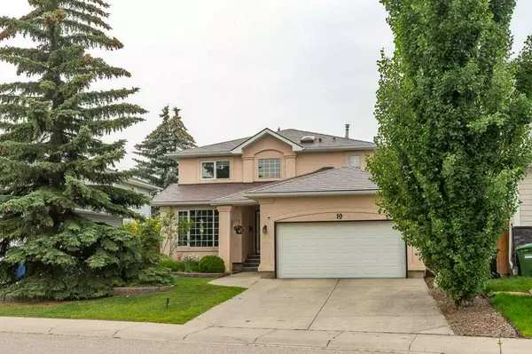 Calgary, AB T2W 6G2,19 Woodpark Close SW