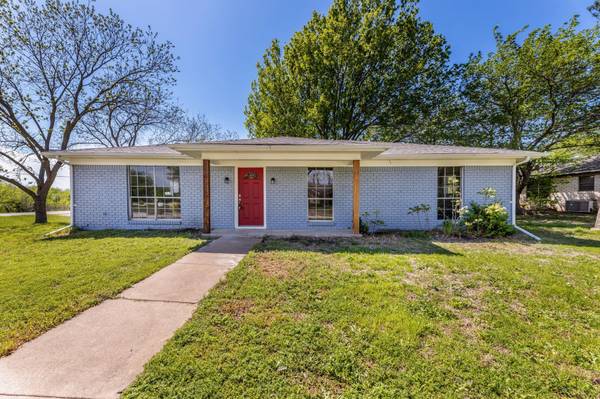 101 Falcon Lane, Hillsboro, TX 76645