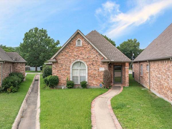 617 Mockingbird Place, Corsicana, TX 75110