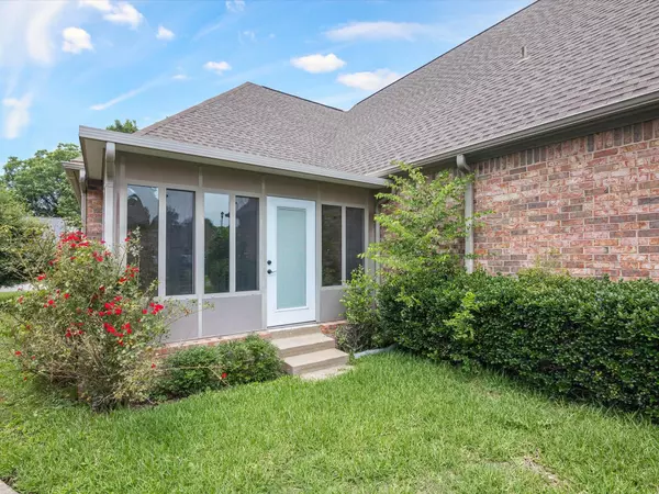 Corsicana, TX 75110,617 Mockingbird Place