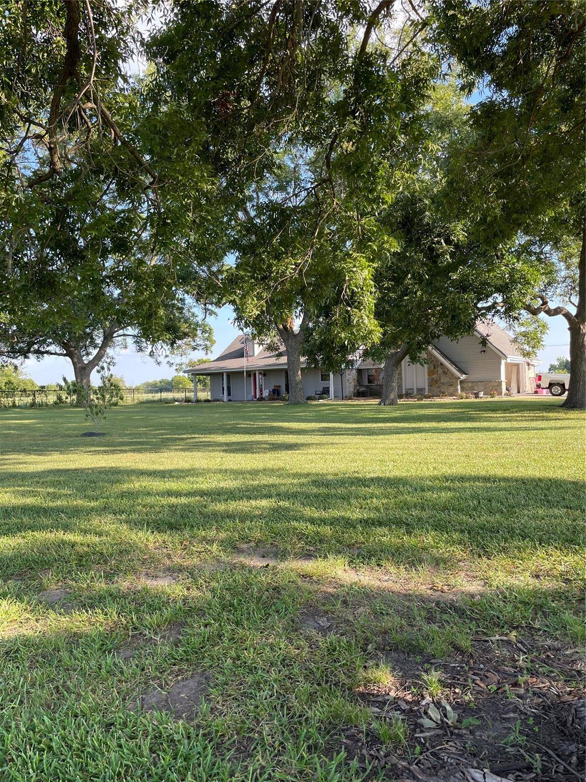 4451 County Road 4410, Commerce, TX 75428