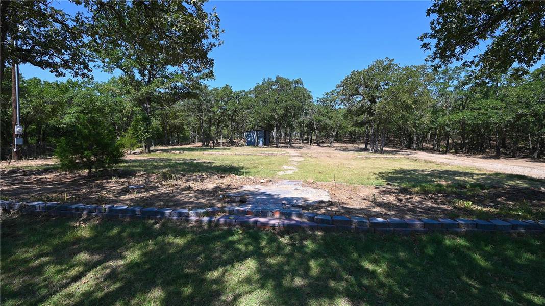 614 Hanging Tree Road, Bowie, TX 76230