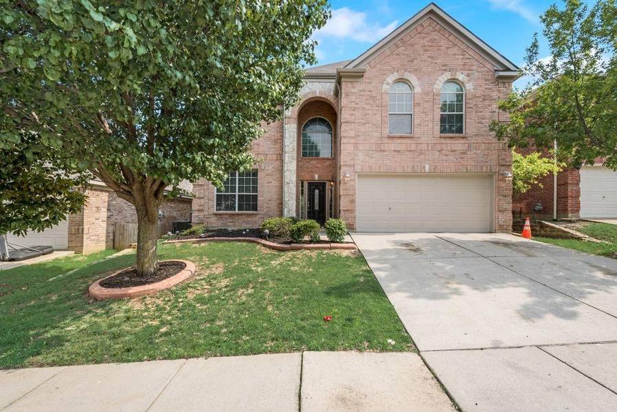 9917 Delamere Drive, Fort Worth, TX 76244