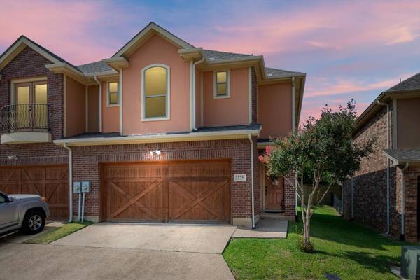 225 Corinna Court, Hurst, TX 76053