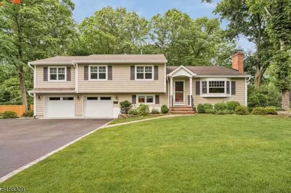 96 Highwood Rd, Mahwah Twp., NJ 07430