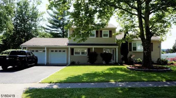 11 Palmer Dr, Wayne Twp., NJ 07470