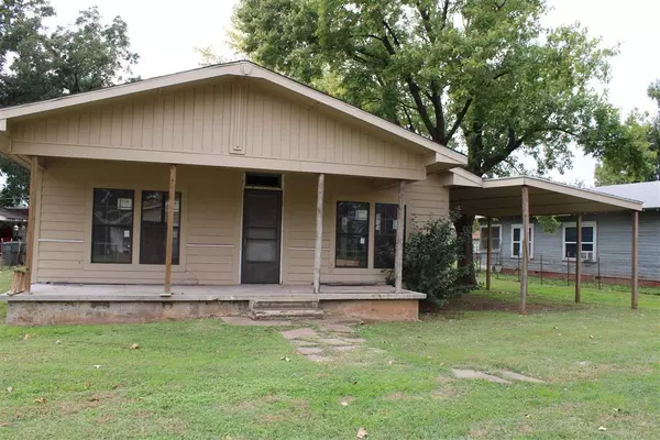 107 N Pecan Street, Pauls Valley, OK 73075