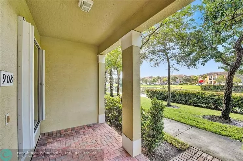 4720 Mimosa Place  #908, Coconut Creek, FL 33073