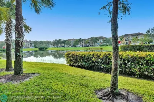 Coconut Creek, FL 33073,4720 Mimosa Place  #908