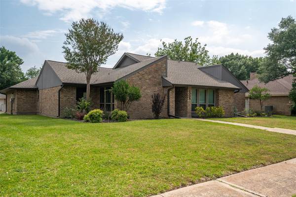 1008 MELLVILLE, Plano, TX 75075