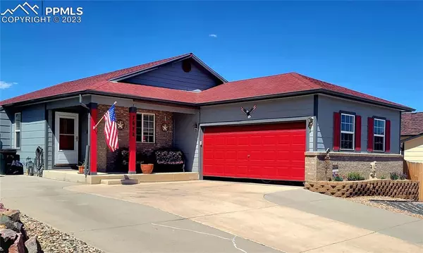 7672 Fiona LN, Fountain, CO 80817