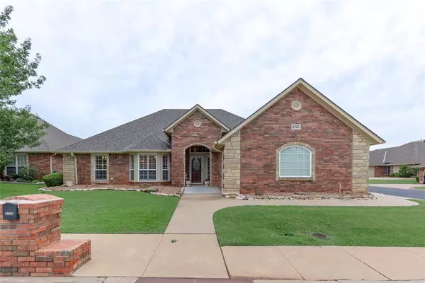 2720 NW 153rd Street, Edmond, OK 73013