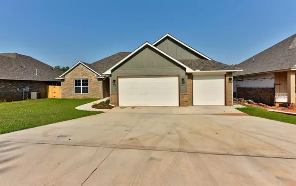 Jones, OK 73049,523 SW 6th Street