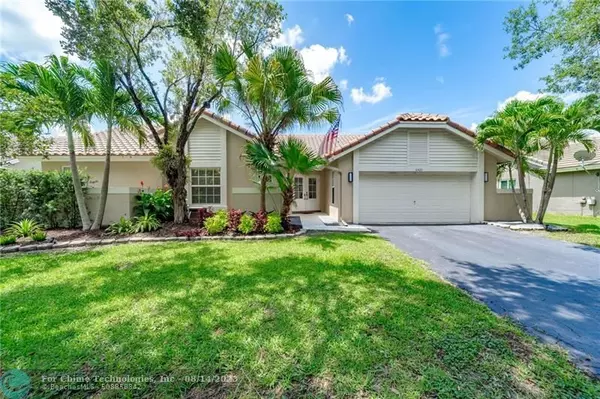 10420 NW 18th Dr, Plantation, FL 33322