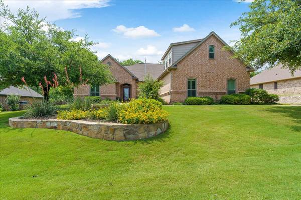 9515 Bellechase Road, Granbury, TX 76049