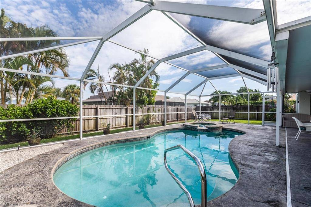 Marco Island, FL 34145,1262 Bluebird AVE