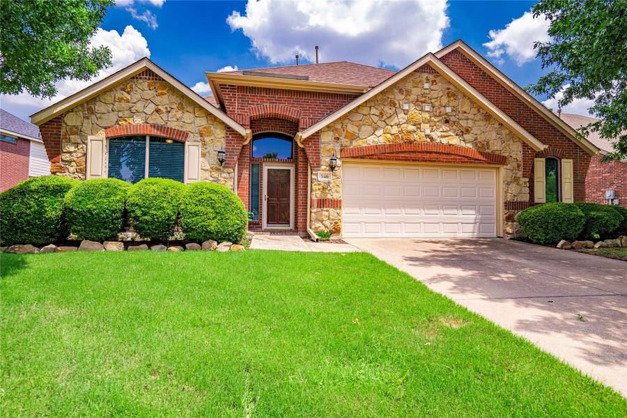 946 Wooded Creek Drive, Cedar Hill, TX 75104