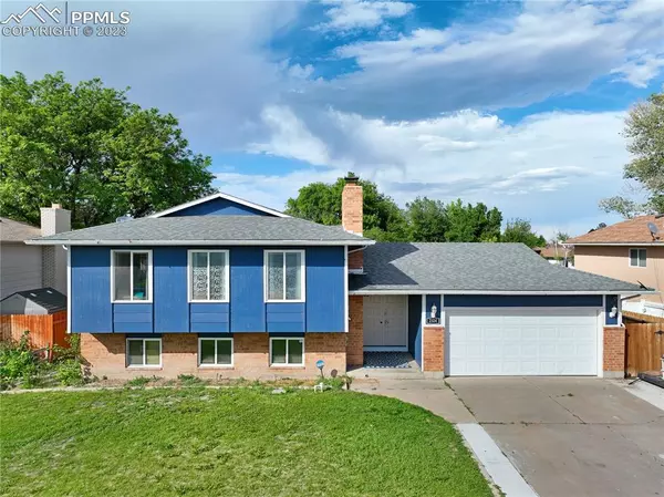 2324 Cartier DR, Pueblo, CO 81005