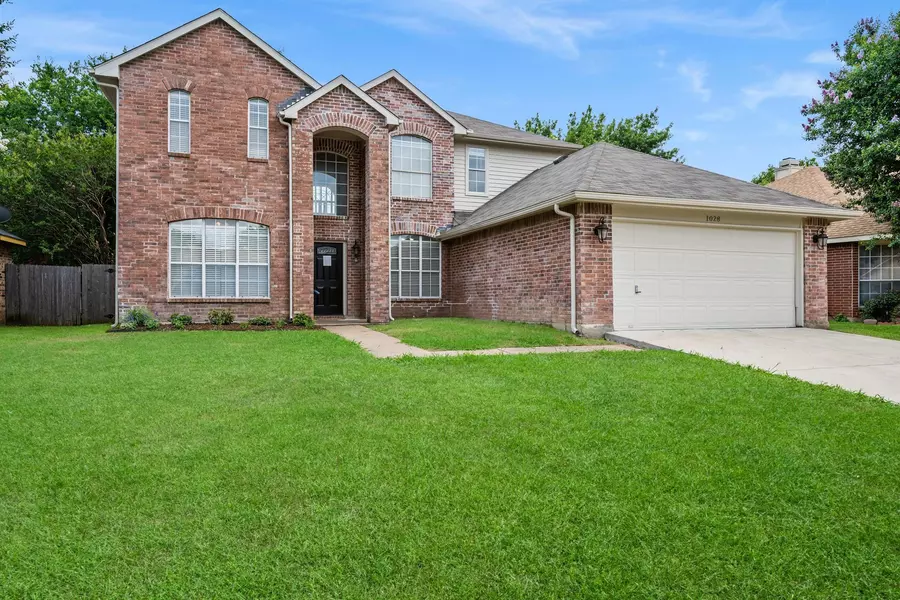 1028 Silver Spruce Drive, Arlington, TX 76001