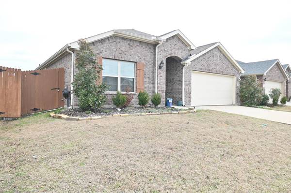 2034 Shawnee Trail, Heartland, TX 75126