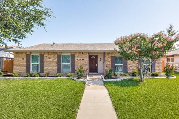 5005 Clover Valley Drive, The Colony, TX 75056