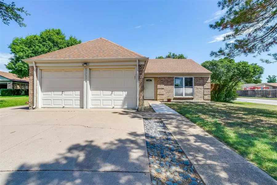 3963 Shagbark Court, Fort Worth, TX 76137