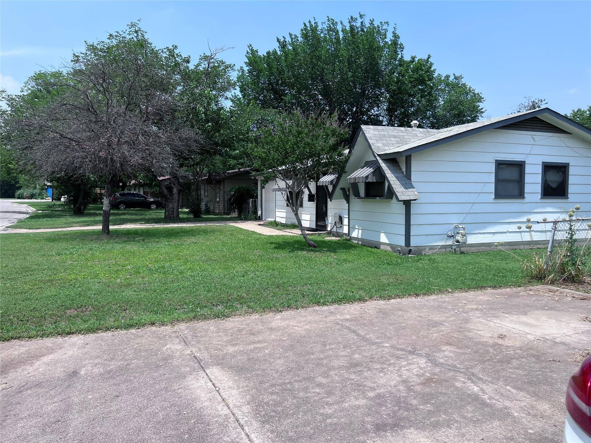 Saginaw, TX 76179,413 Blue Bonnet Street
