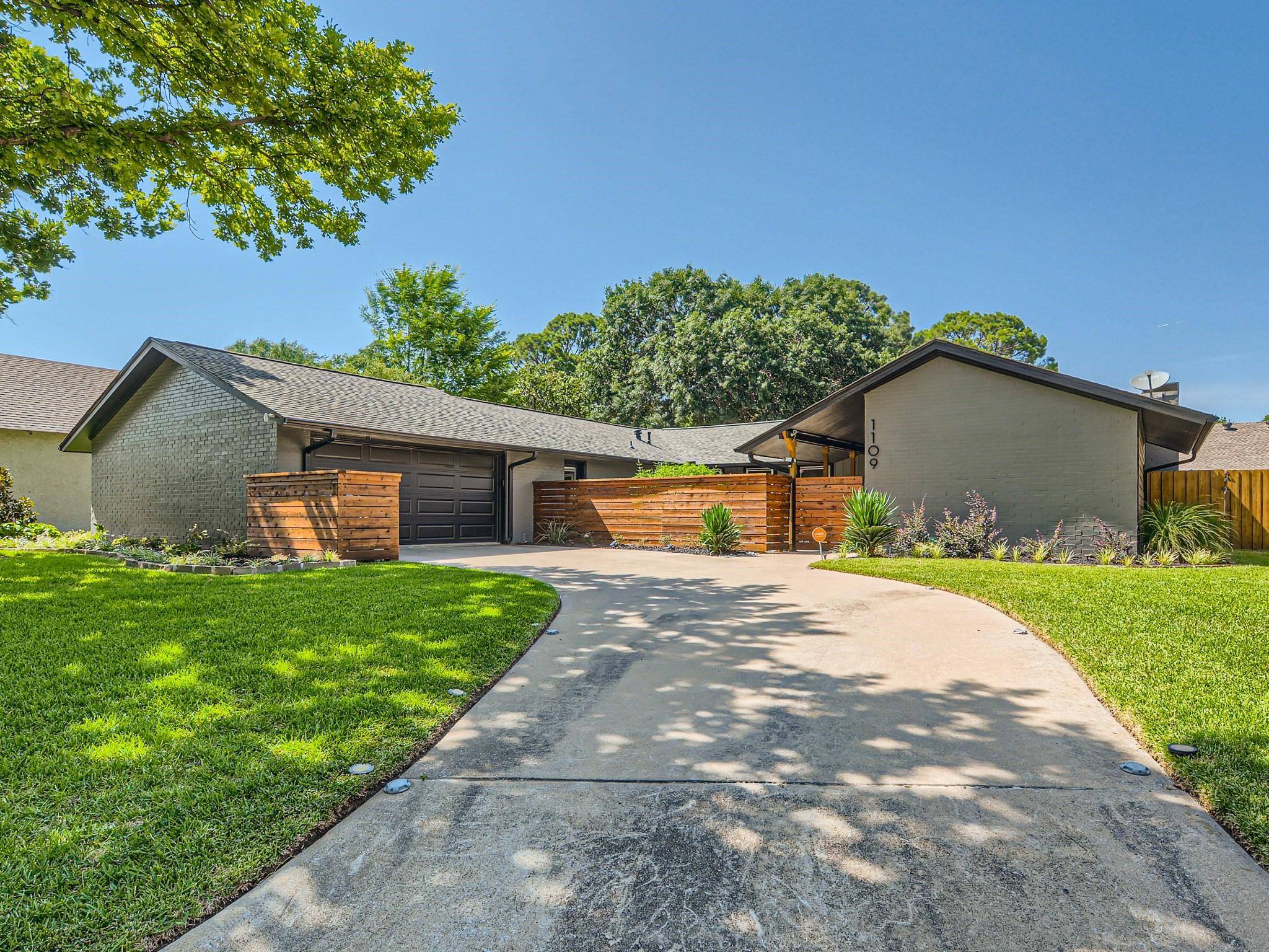 Denton, TX 76205,1109 Sandpiper Drive