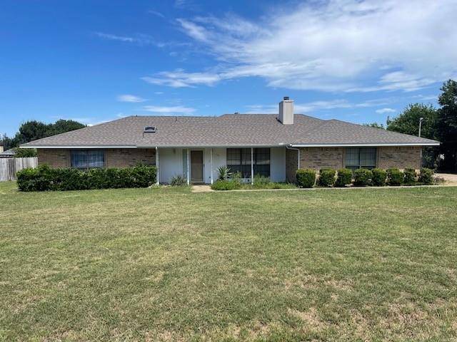 132 Lassetter Drive, Red Oak, TX 75154