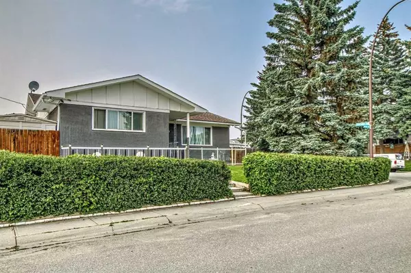 Calgary, AB T2A 2y4,5148 marian WAY NE