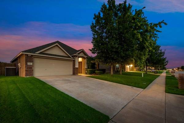 722 Westminster Drive, Midlothian, TX 76065