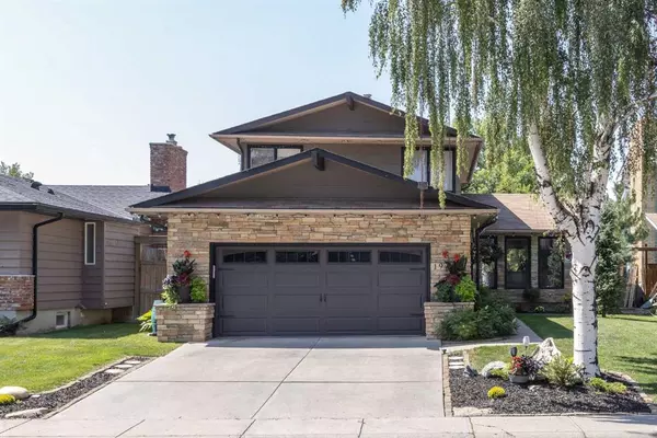 Calgary, AB T2X 1V9,19 Sunmount CRES SE