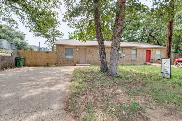 Arlington, TX 76012,518 Jordan Lane