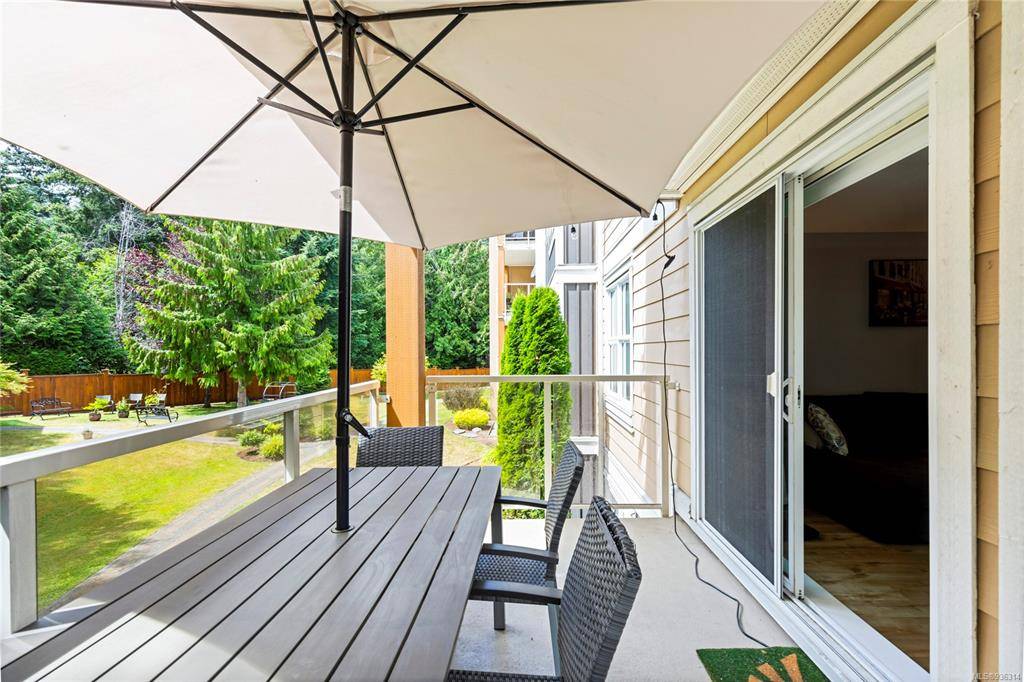 Nanaimo, BC V9T 5Y2,4701 Uplands Dr #202