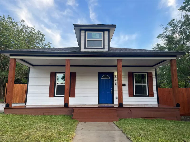 2908 Avenue A, Fort Worth, TX 76105