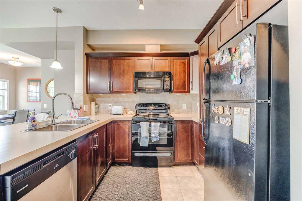 Airdrie, AB T4A 0J3,4 Kingsland Close SE #3204