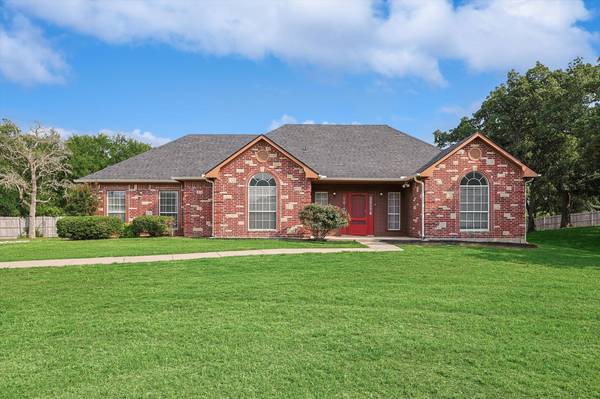 501 Tipps Road, Cross Roads, TX 76227