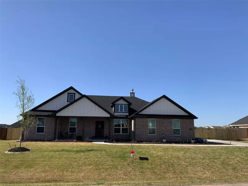 227 Stone Canyon Drive, Rhome, TX 76078