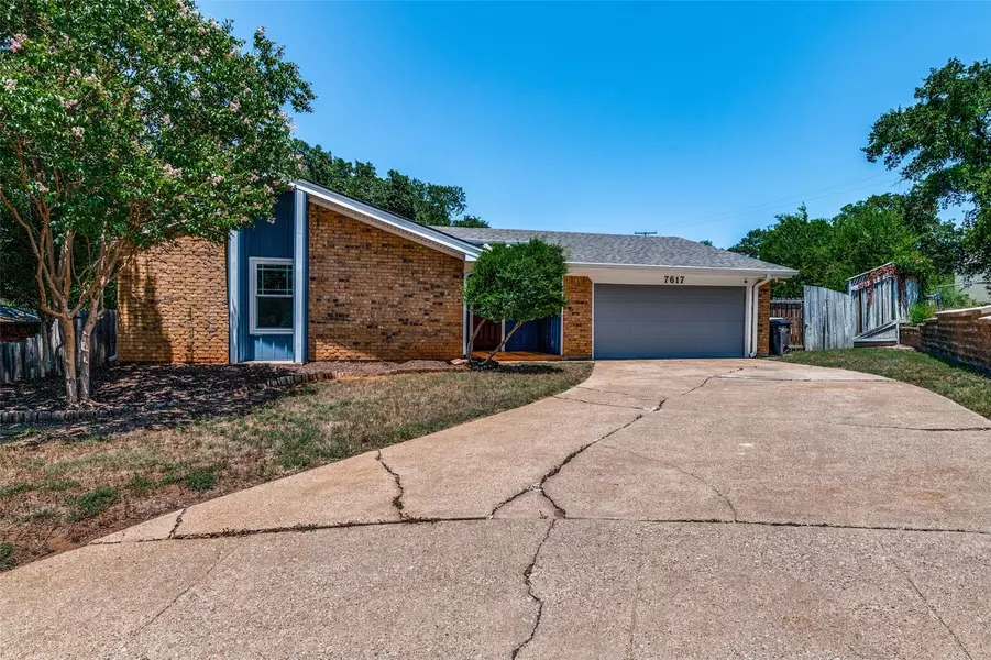 7617 Ripple Creek Court, Fort Worth, TX 76120